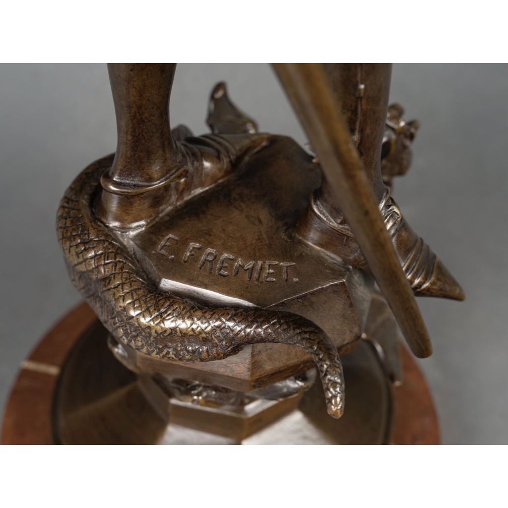 Sculpture – Saint-Michel Terrassant Le Dragon , Emmanuel Frémiet (1824-1910) – Bronze 14