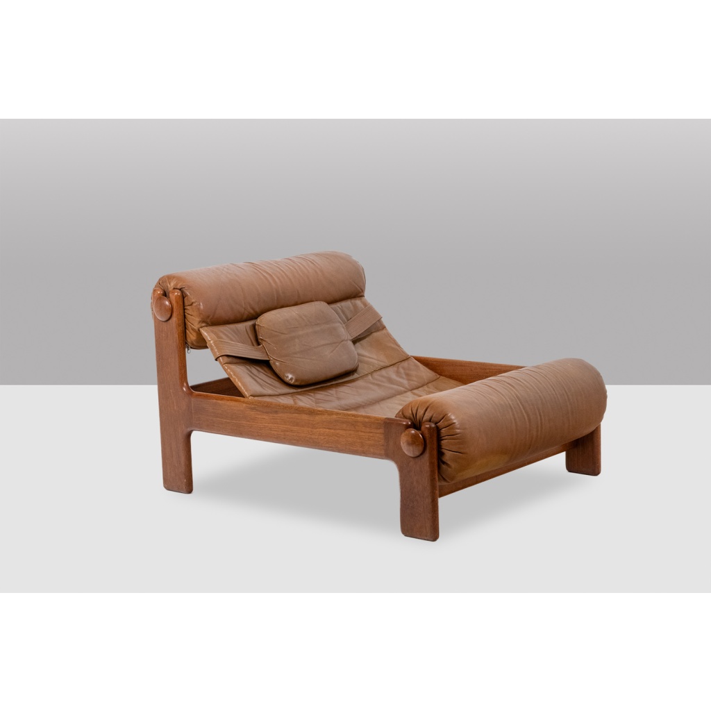 Fauteuil lounge et son ottoman, en orme blond et cuir. Années 1970 LS61501217 11