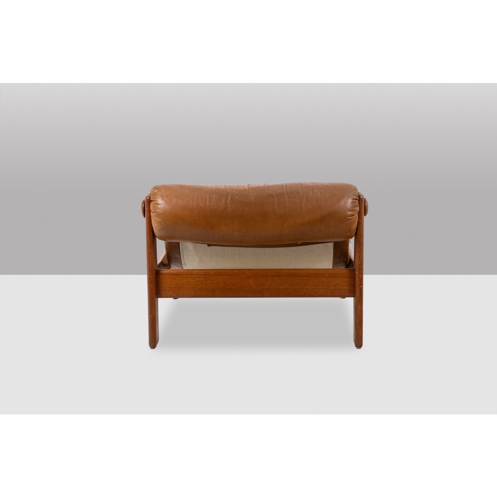 Fauteuil lounge et son ottoman, en orme blond et cuir. Années 1970 LS61501217 6