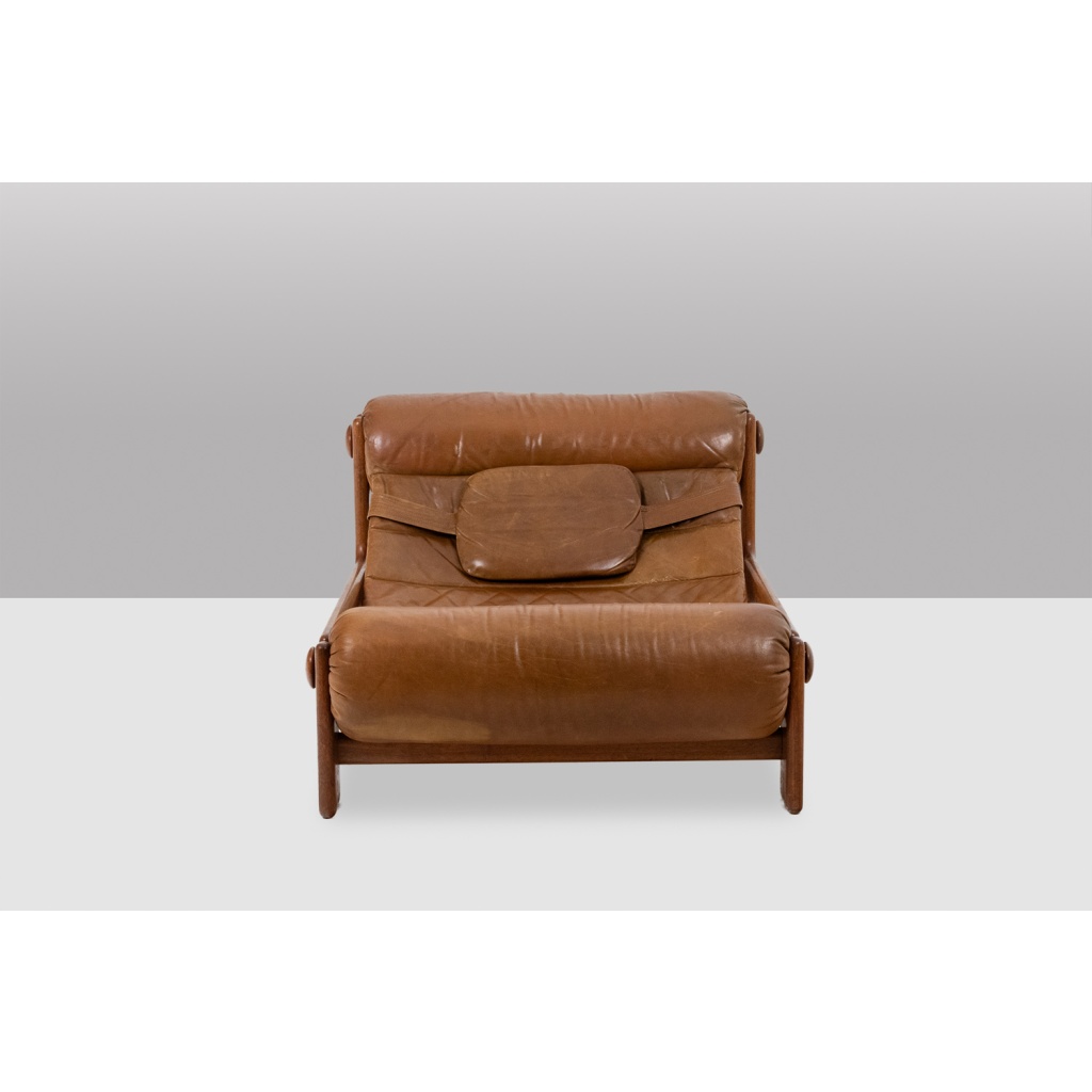 Fauteuil lounge et son ottoman, en orme blond et cuir. Années 1970 LS61501217 5