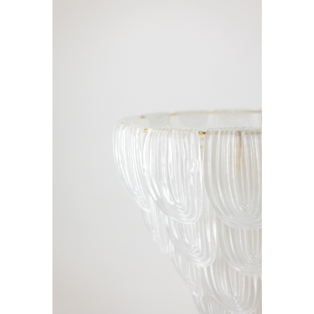 Lustre en verre de Murano blanc translucide. Italie, travail contemporain. LS64641401 11