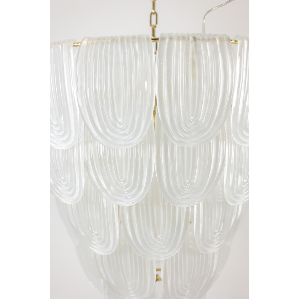 Lustre en verre de Murano blanc translucide. Italie, travail contemporain. LS64641401 12