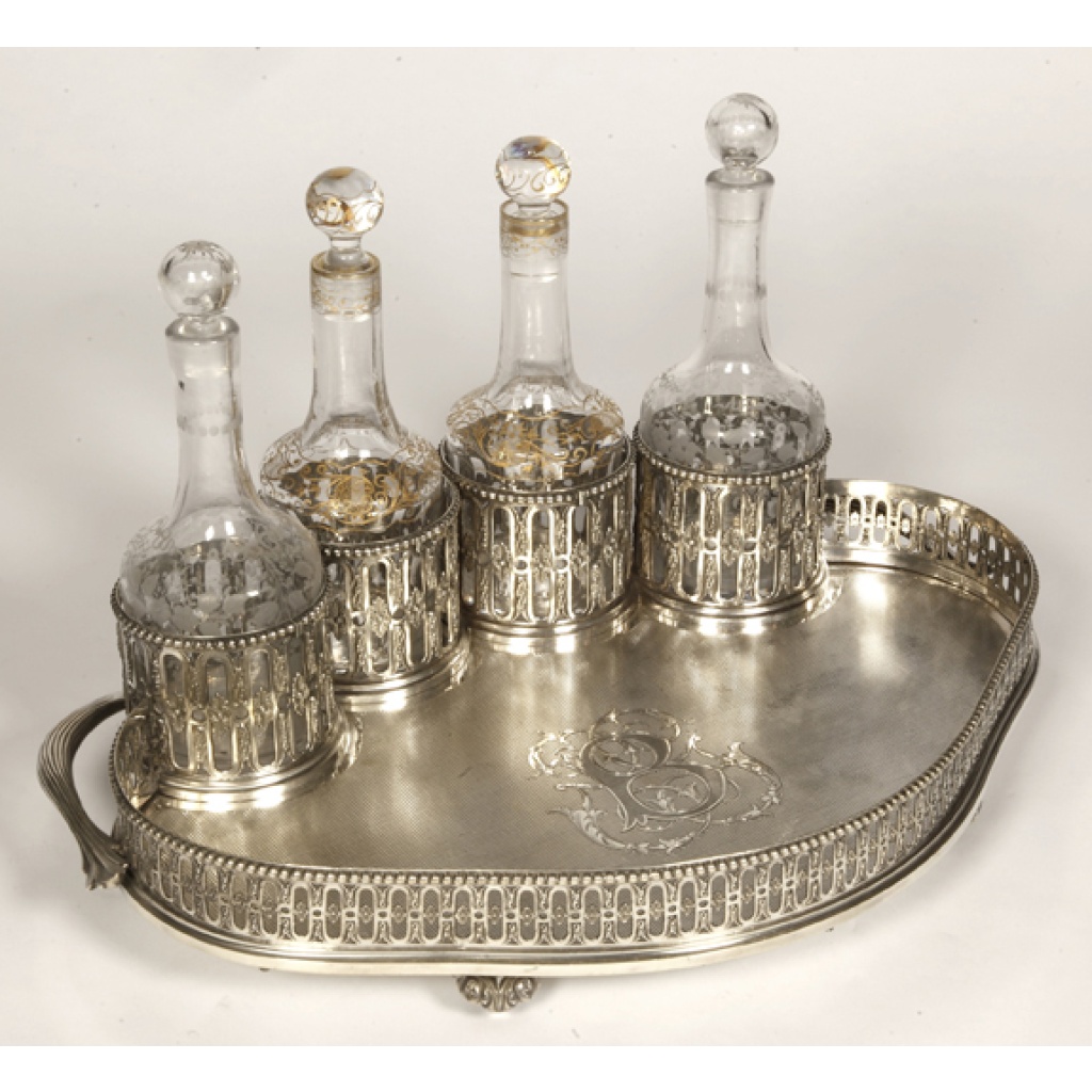 ODIOT – CABARET EN ARGENT MASSIF ET 4 FLACONS EN CRISTAL XIXe 7