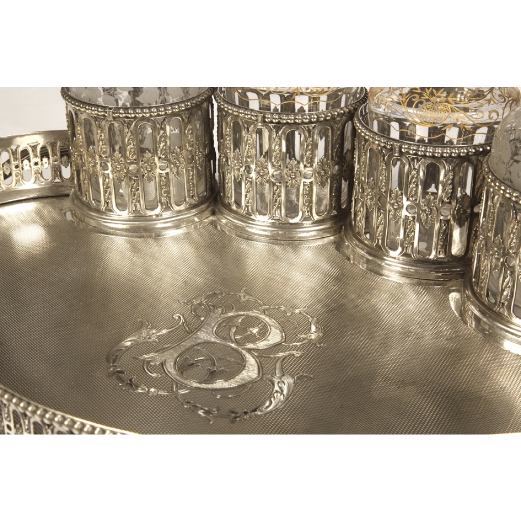 ODIOT – CABARET EN ARGENT MASSIF ET 4 FLACONS EN CRISTAL XIXe 13