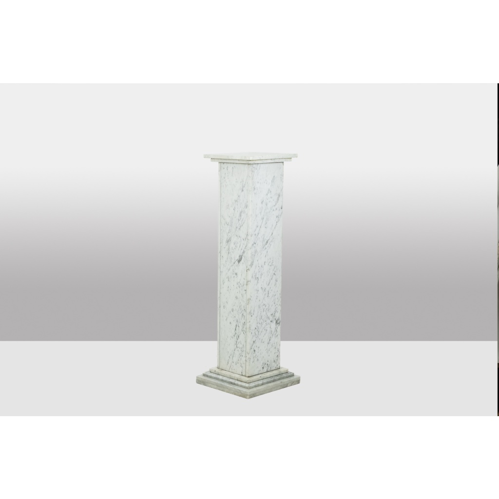 Paire de colonnes de style Art Déco, en marbre blanc, XXe siècle. LS6476409P 26