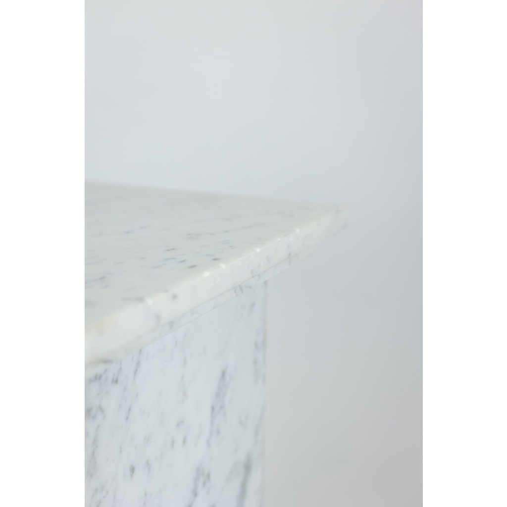 Paire de colonnes de style Art Déco, en marbre blanc, XXe siècle. LS6476409P 24