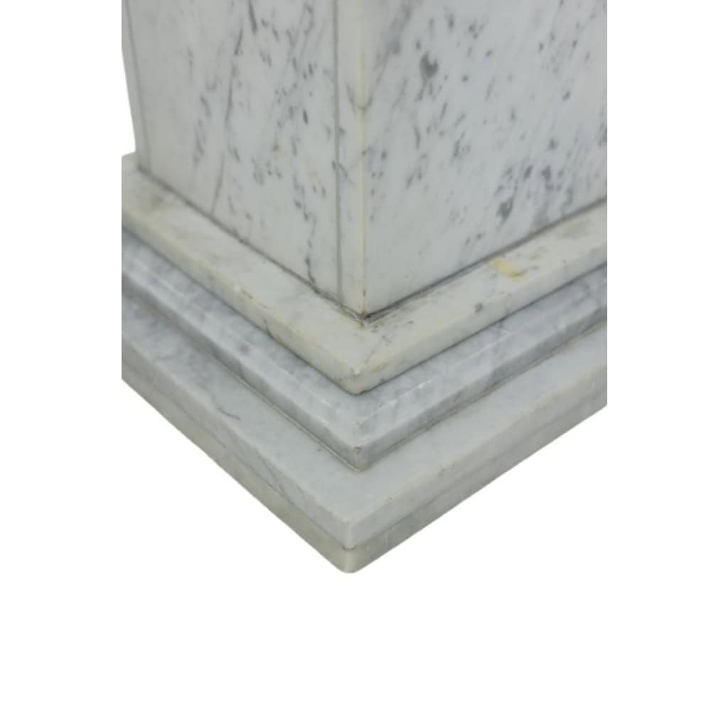 Paire de colonnes de style Art Déco, en marbre blanc, XXe siècle. LS6476409P 16