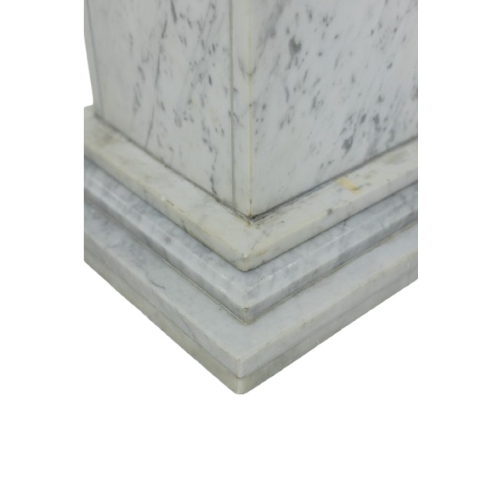Paire de colonnes de style Art Déco, en marbre blanc, XXe siècle. LS6476409P 16