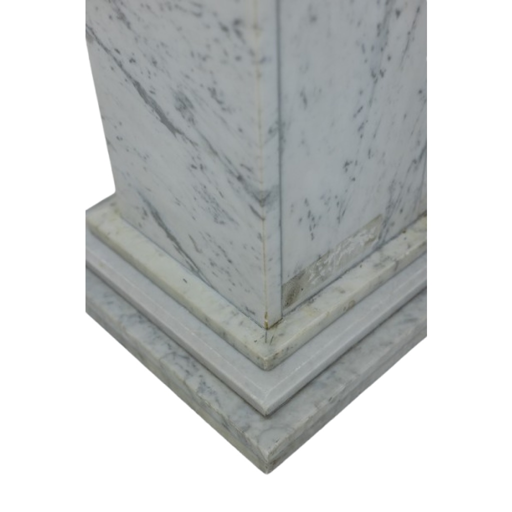 Paire de colonnes de style Art Déco, en marbre blanc, XXe siècle. LS6476409P 5