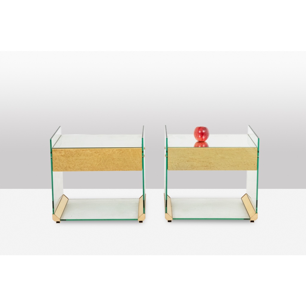Paire de chevets ou bouts de canapé en laiton, verre et miroir. Années 70. LS6566387U 10