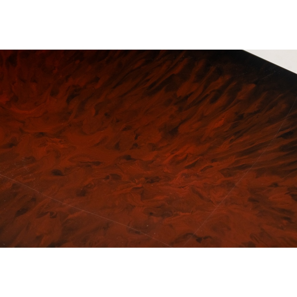 Maison Charles. Table basse en bronze et plateau laqué. Années 1970. LS6552634 5