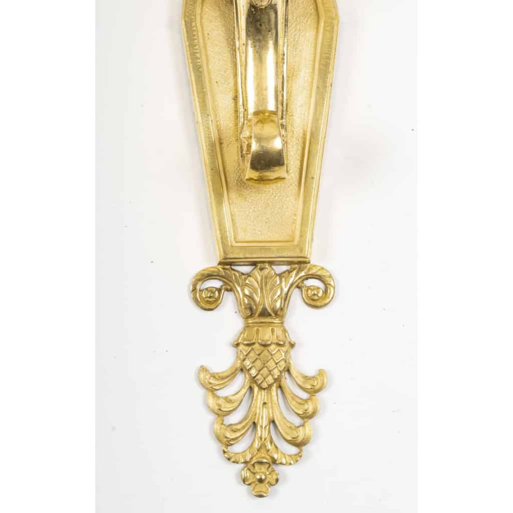 Paire d’appliques à décor de cariatides ailées, d’époque Empire. XIXème siècle 10