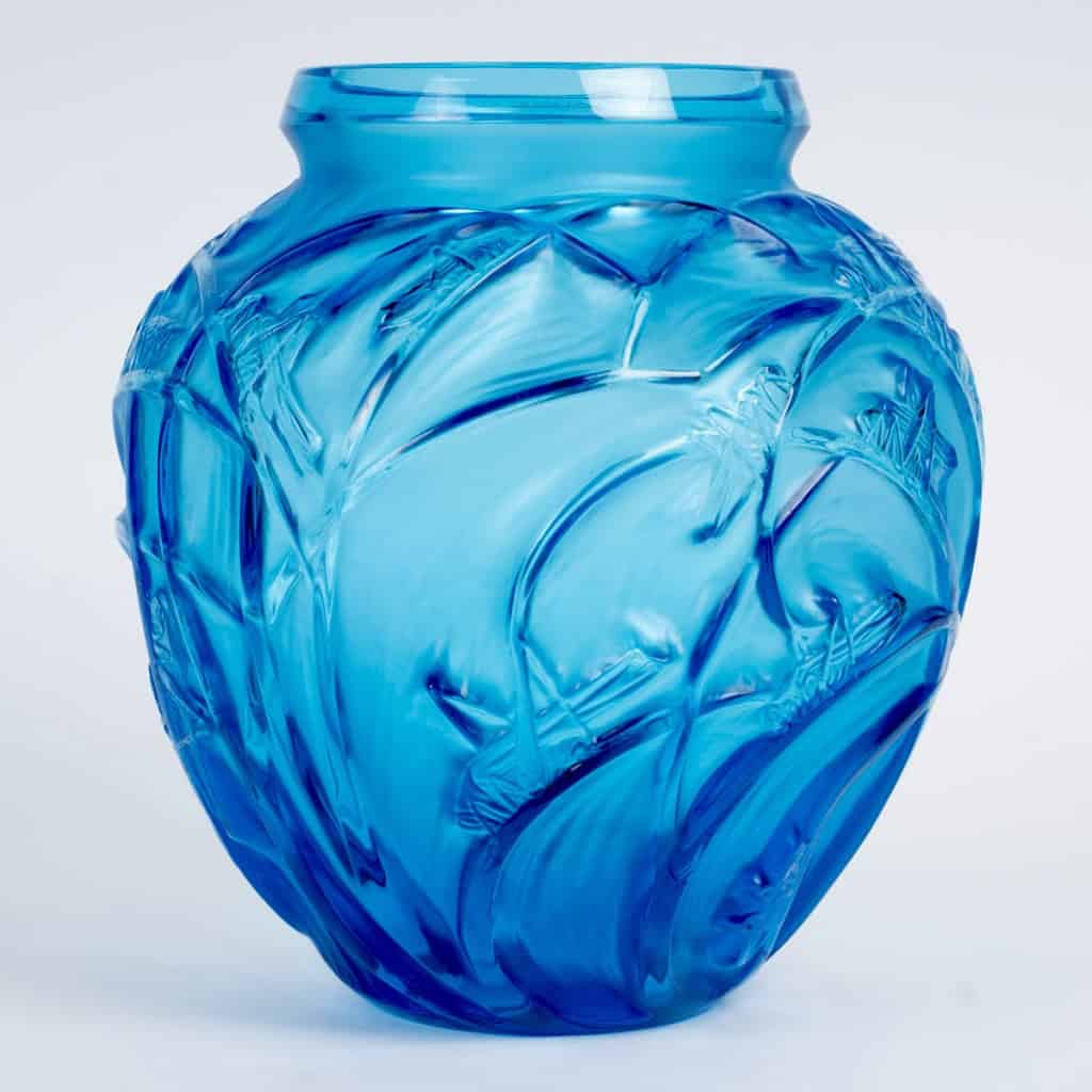 Lalique France – Vase Sauterelles Cristal Bleu Electrique – NEUF 4