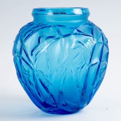 Lalique France – Vase Sauterelles Cristal Bleu Electrique – NEUF