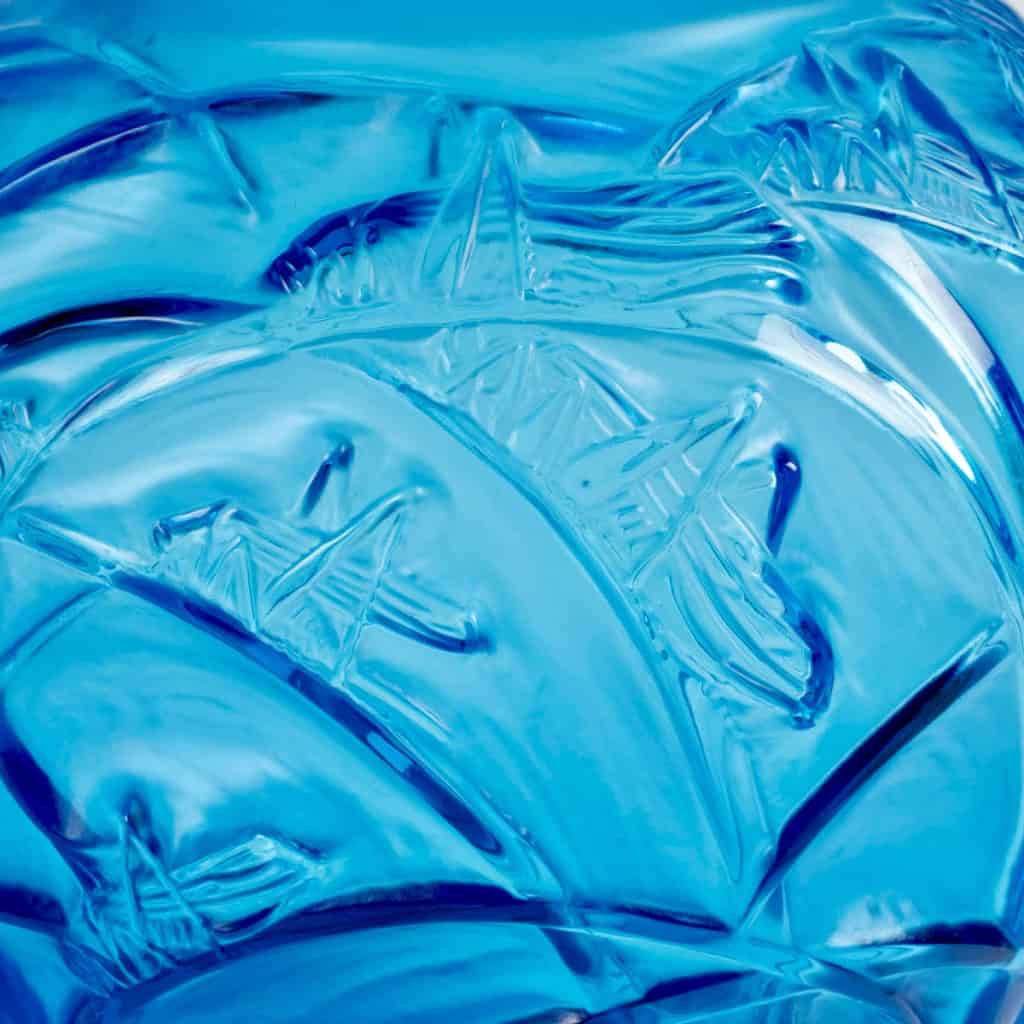 Lalique France – Vase Sauterelles Cristal Bleu Electrique – NEUF 8