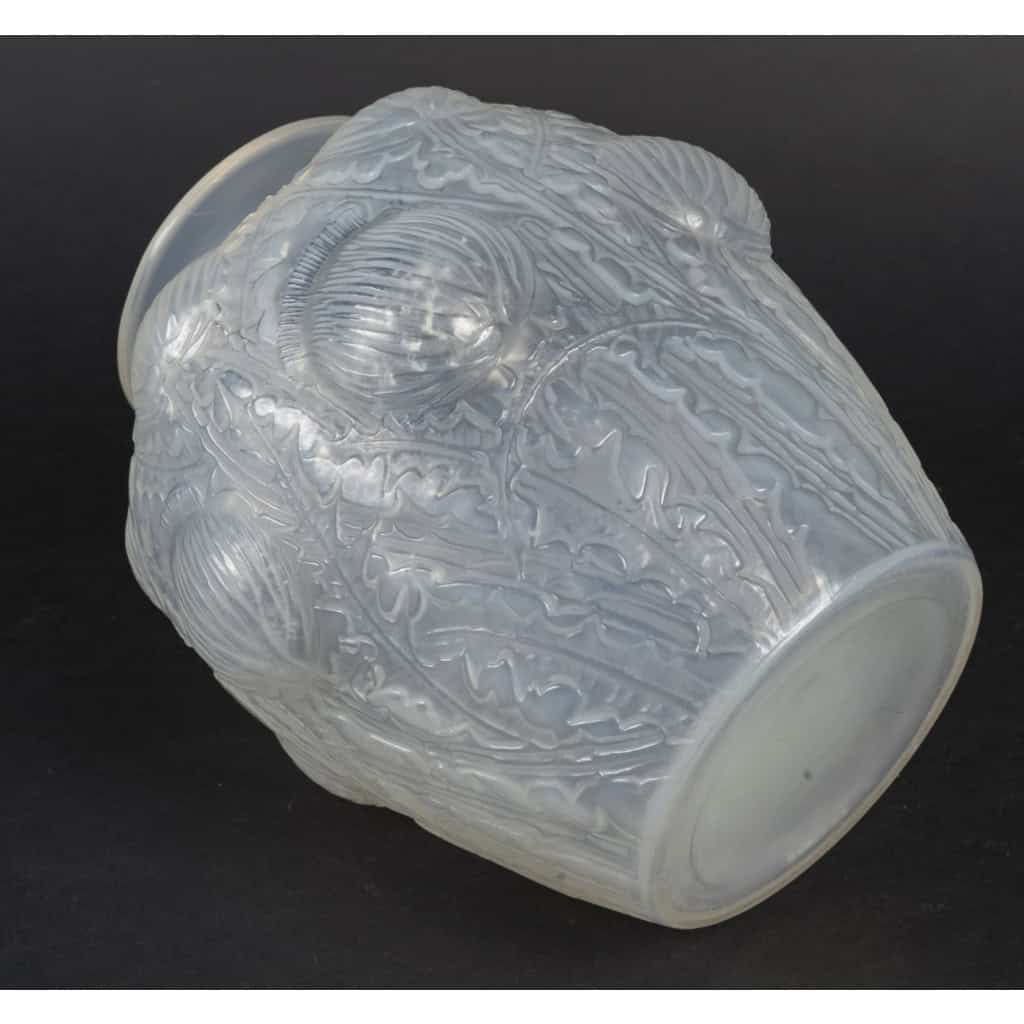 René LALIQUE, Vase “ DOMREMY” 13