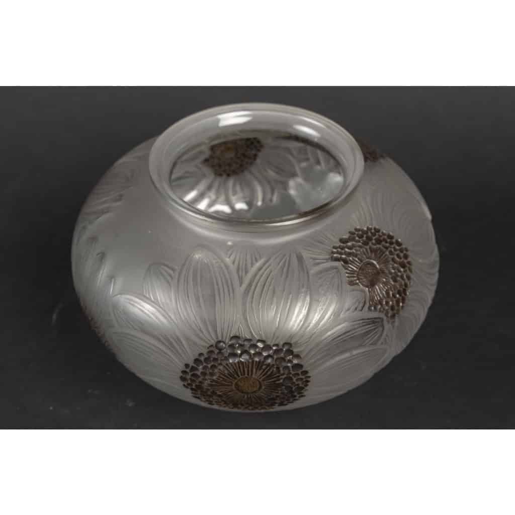 1923 – René Lalique Vase « DAHLIAS » 10