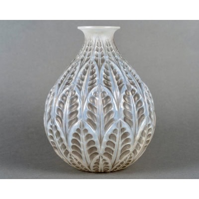 1927 René Lalique – Vase Malesherbes Verre Opalescent Patiné Gris 3