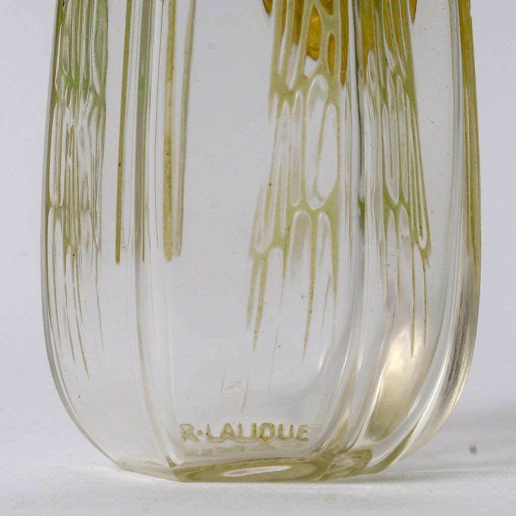 1909 René Lalique – Flacon Cyclamen Verre Blanc Patiné Vert pour Coty 12