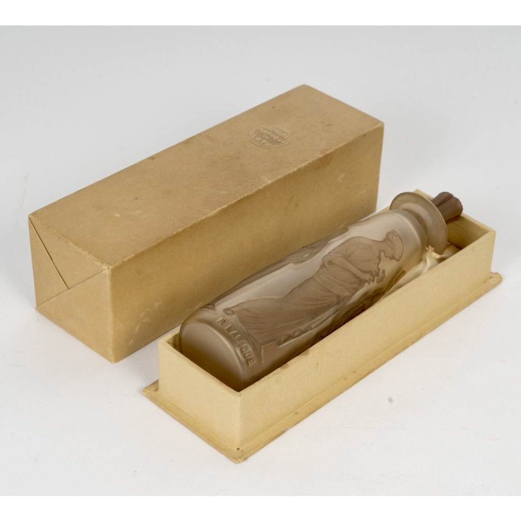 1910 René Lalique – Flacon Ambre Antique Verre Blanc Patiné Sépia pour Coty 4