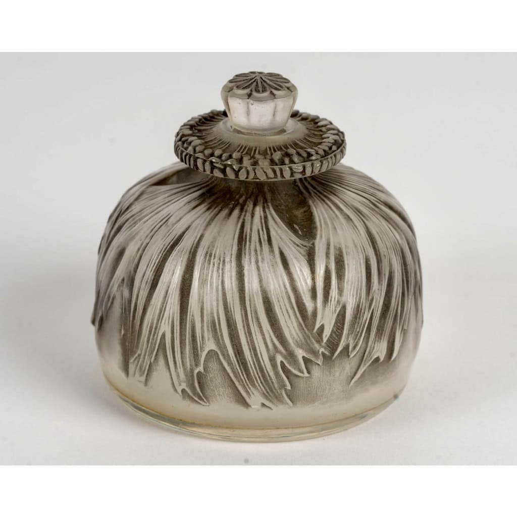 1910 René Lalique – Flacon Pavot Verre Blanc Patiné Gris 4