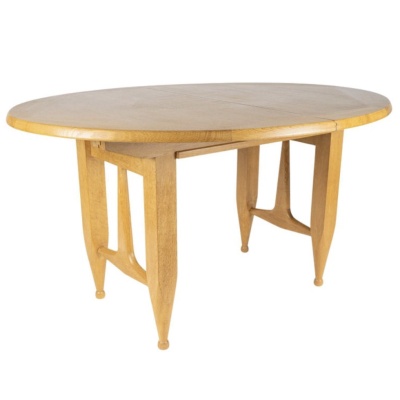 1960 Guillerme et Chambron, table à rallonges en chêne, édition Votre Maison