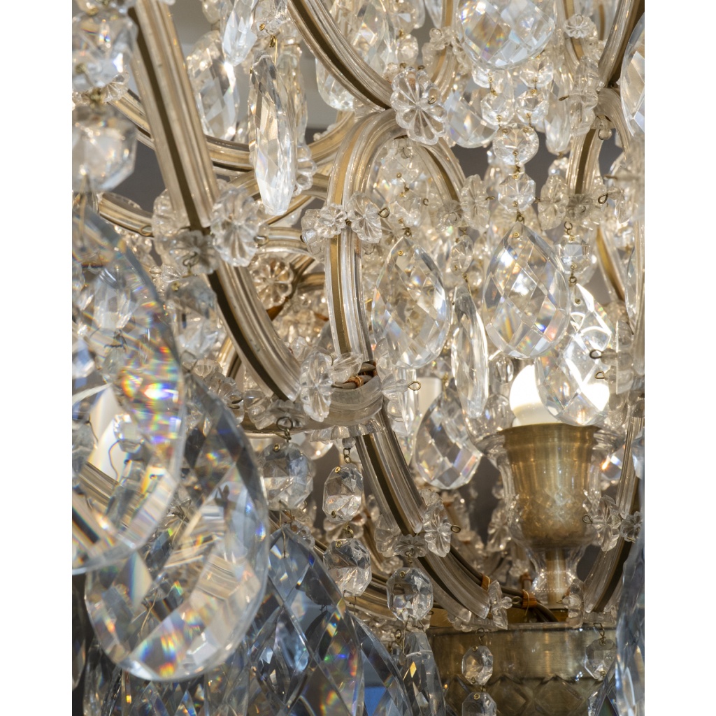 Grand lustre en cristal.. 5