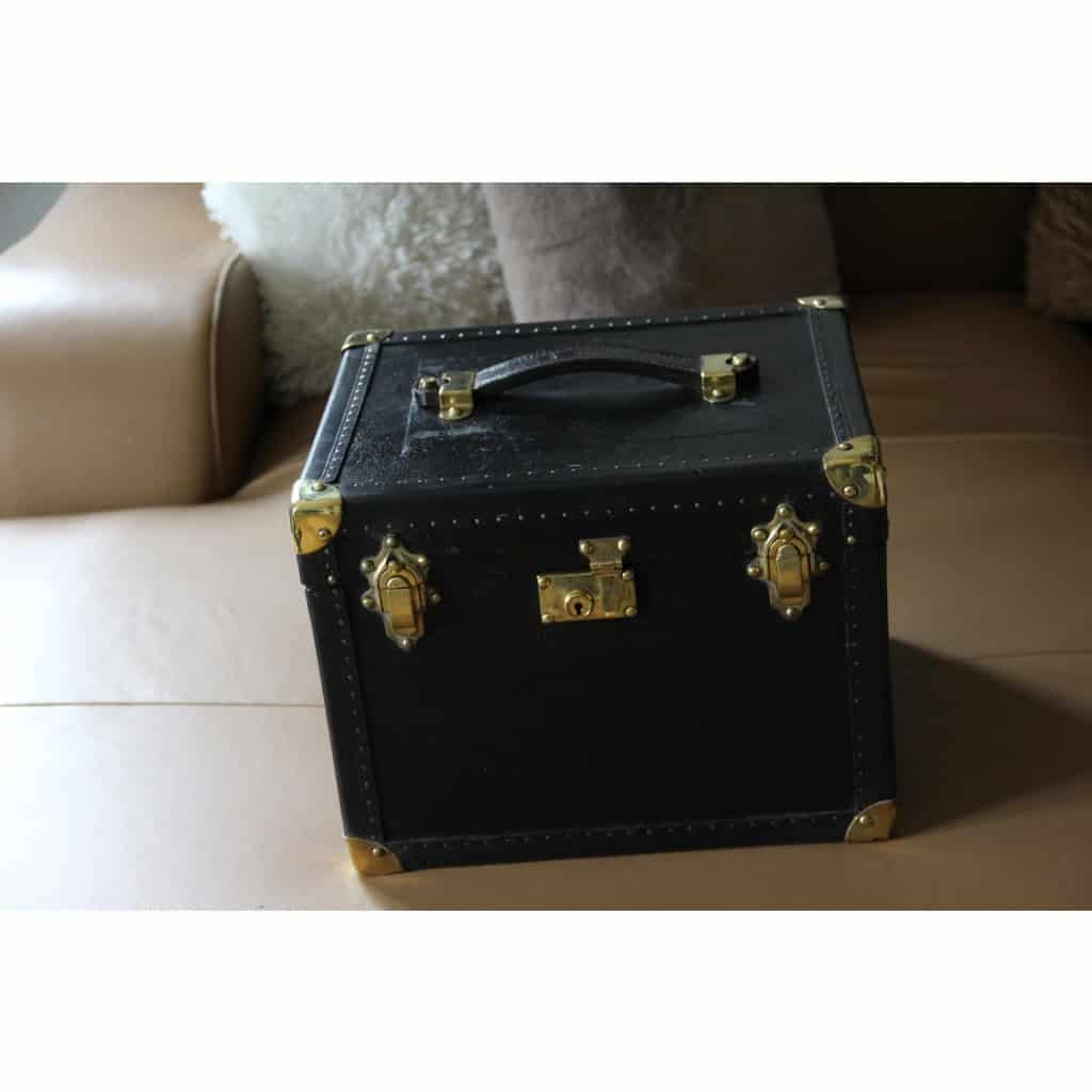 Vanity case ancien en cuir noir 4