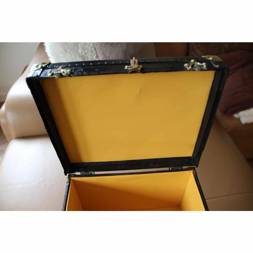 Vanity case ancien en cuir noir 17