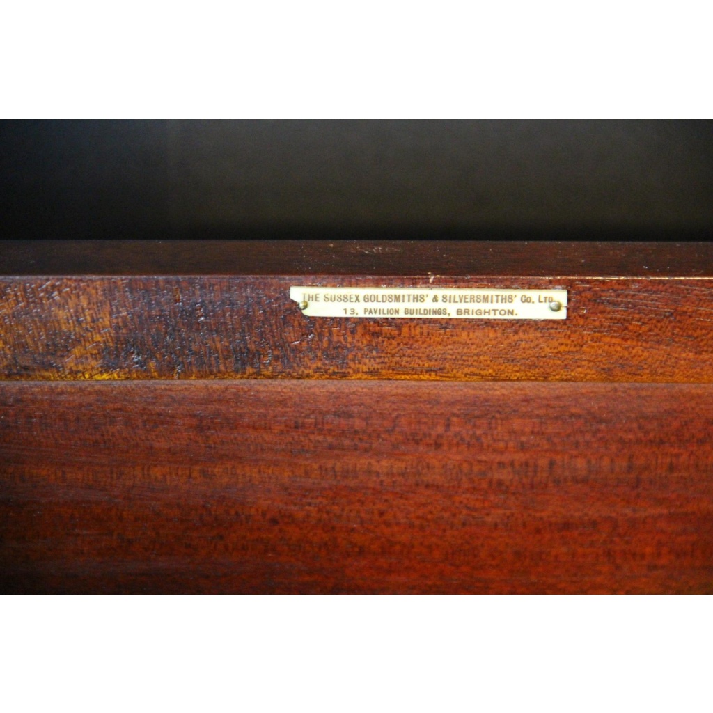 Meuble bar a champagne des années 1920 18