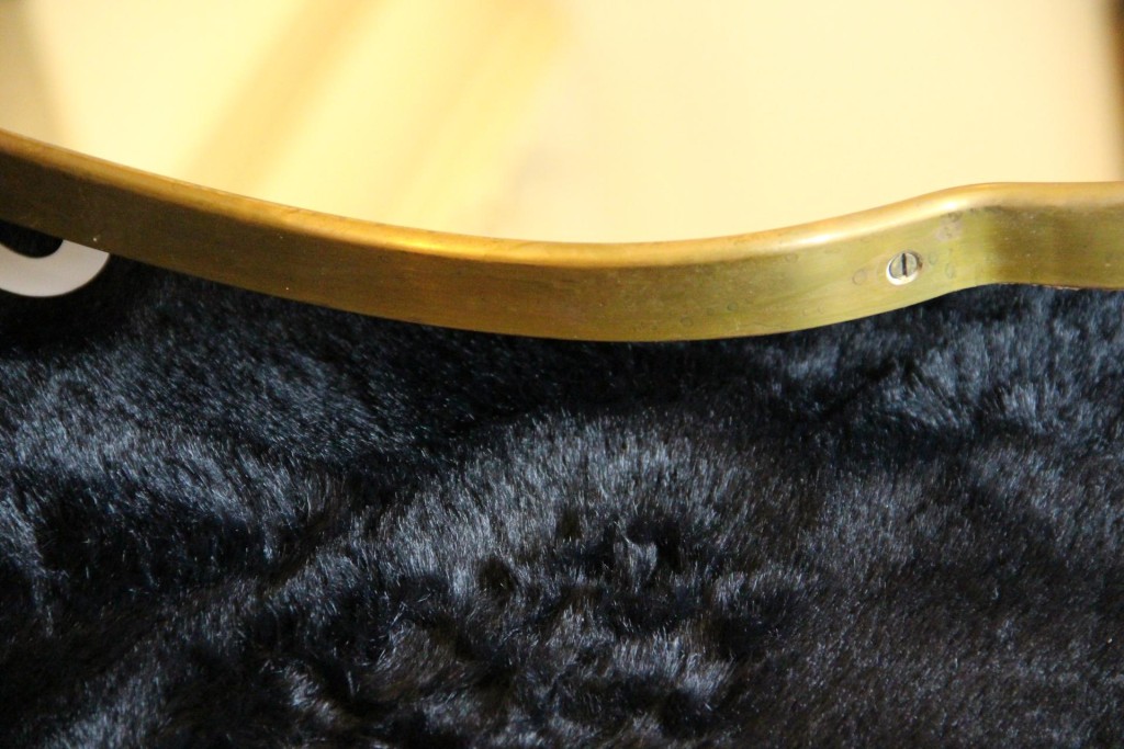 Paire de miroirs des années 50 en laiton doré 20