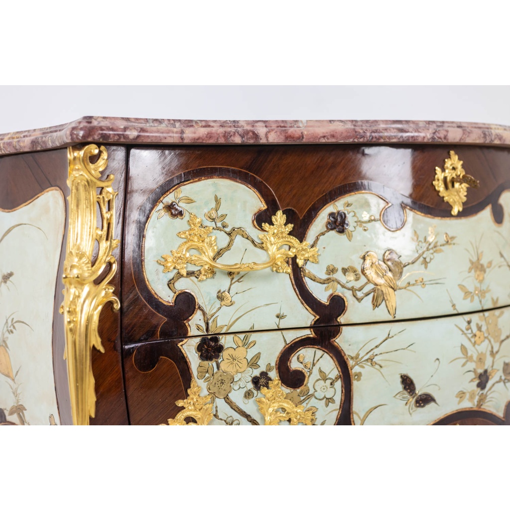 Commode sauteuse de style Louis XV, ouvrant à 2 tiroirs, à décor de fleurs LS34031901 5