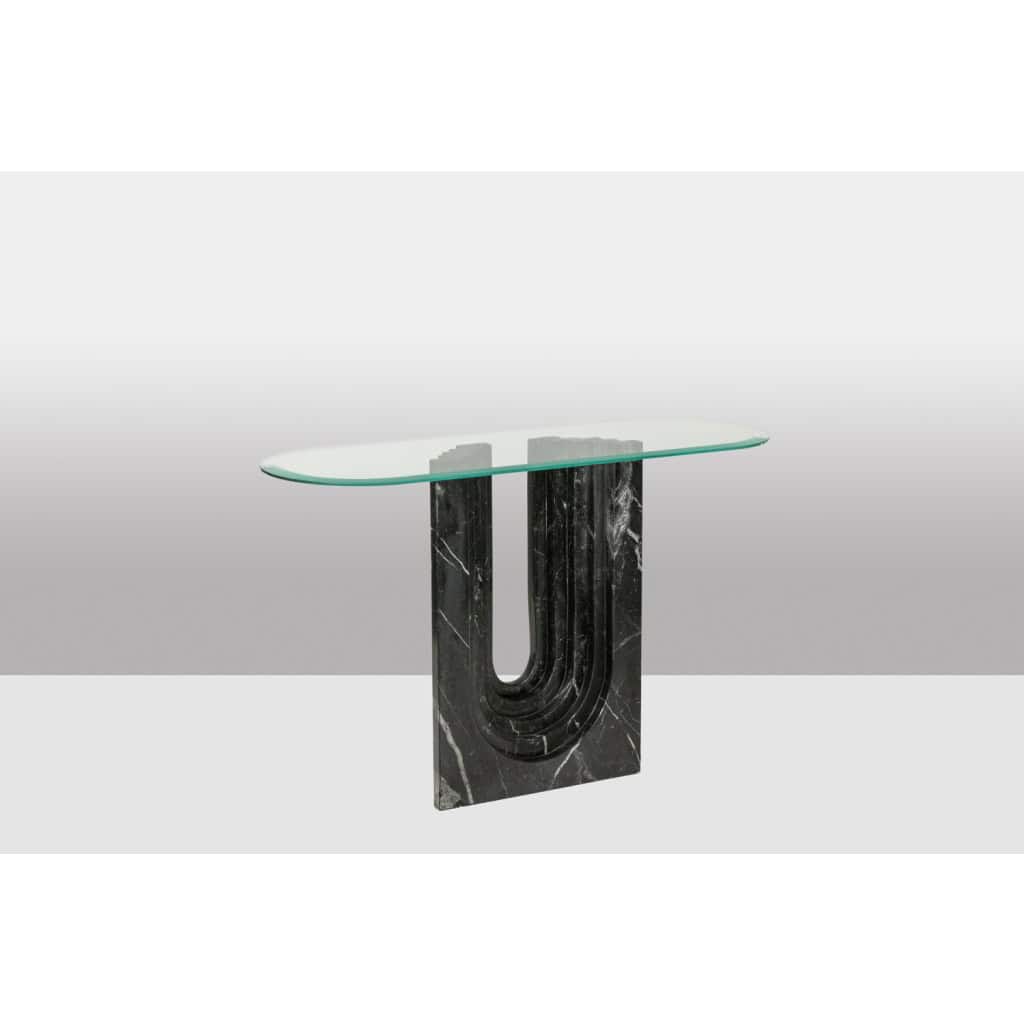 Paire de tables consoles en marbre et plateau de verre. Années 1980. LS6544 5
