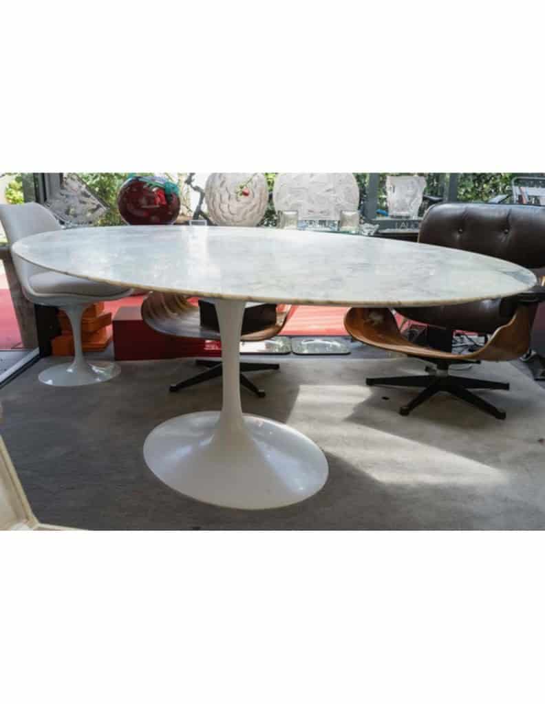 Eero Saarinen pour Knoll : Table « Tulip » ovale marbre calacatta 5