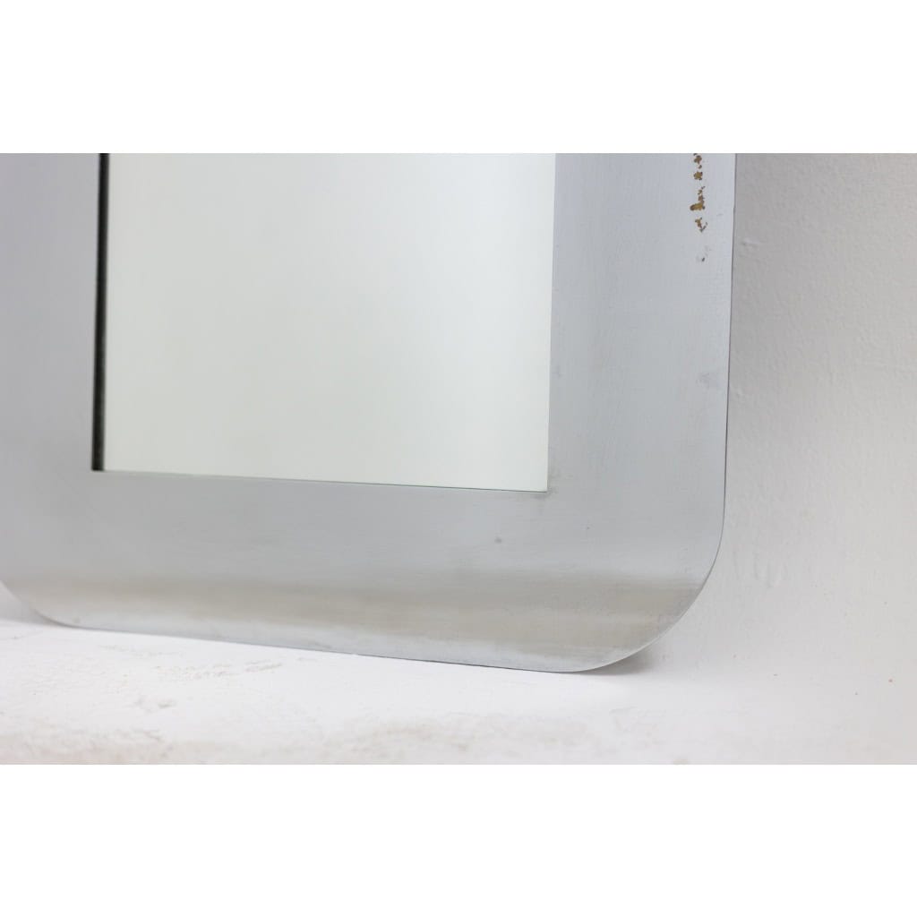 Miroir de forme rectangulaire, en métal poli. Italie, années 1970 LS6511401 6