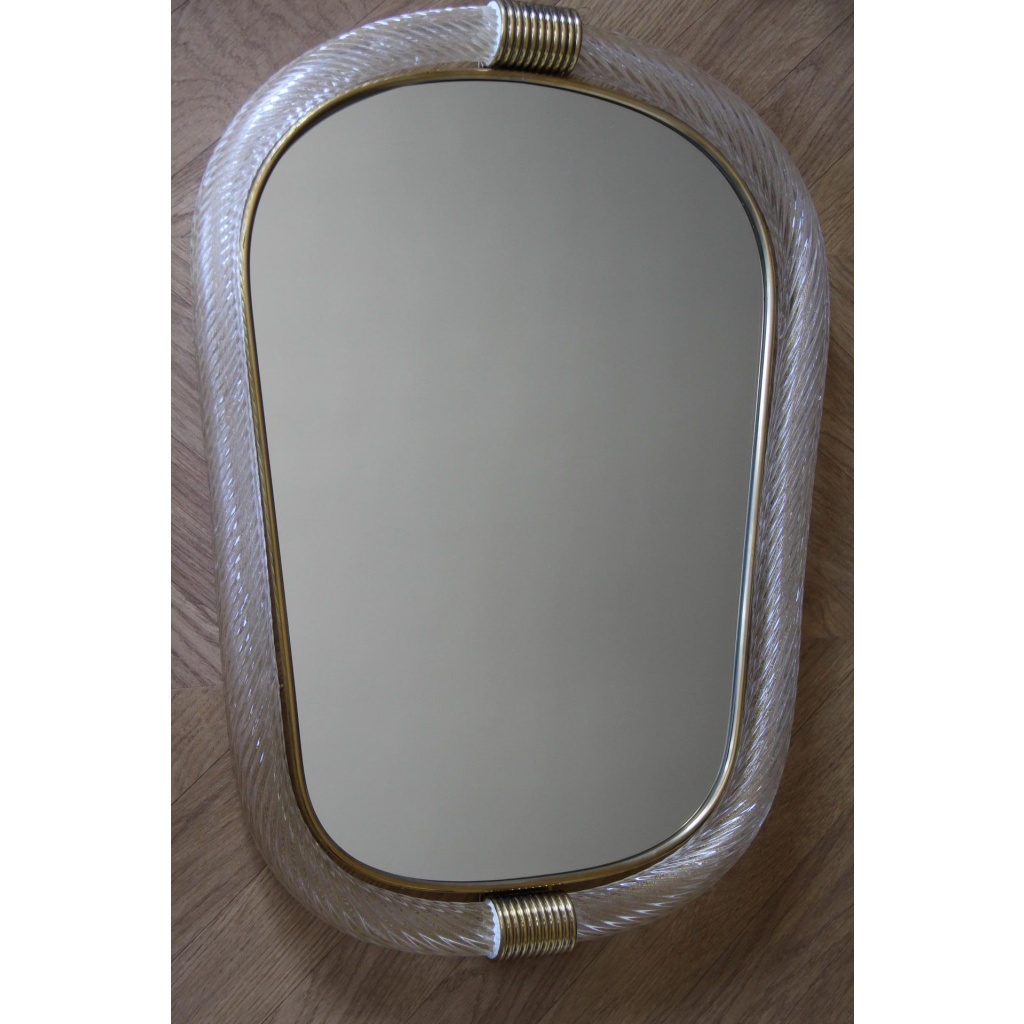 Miroir en verre de Murano blanc torsadé dans le style de Barovier 7