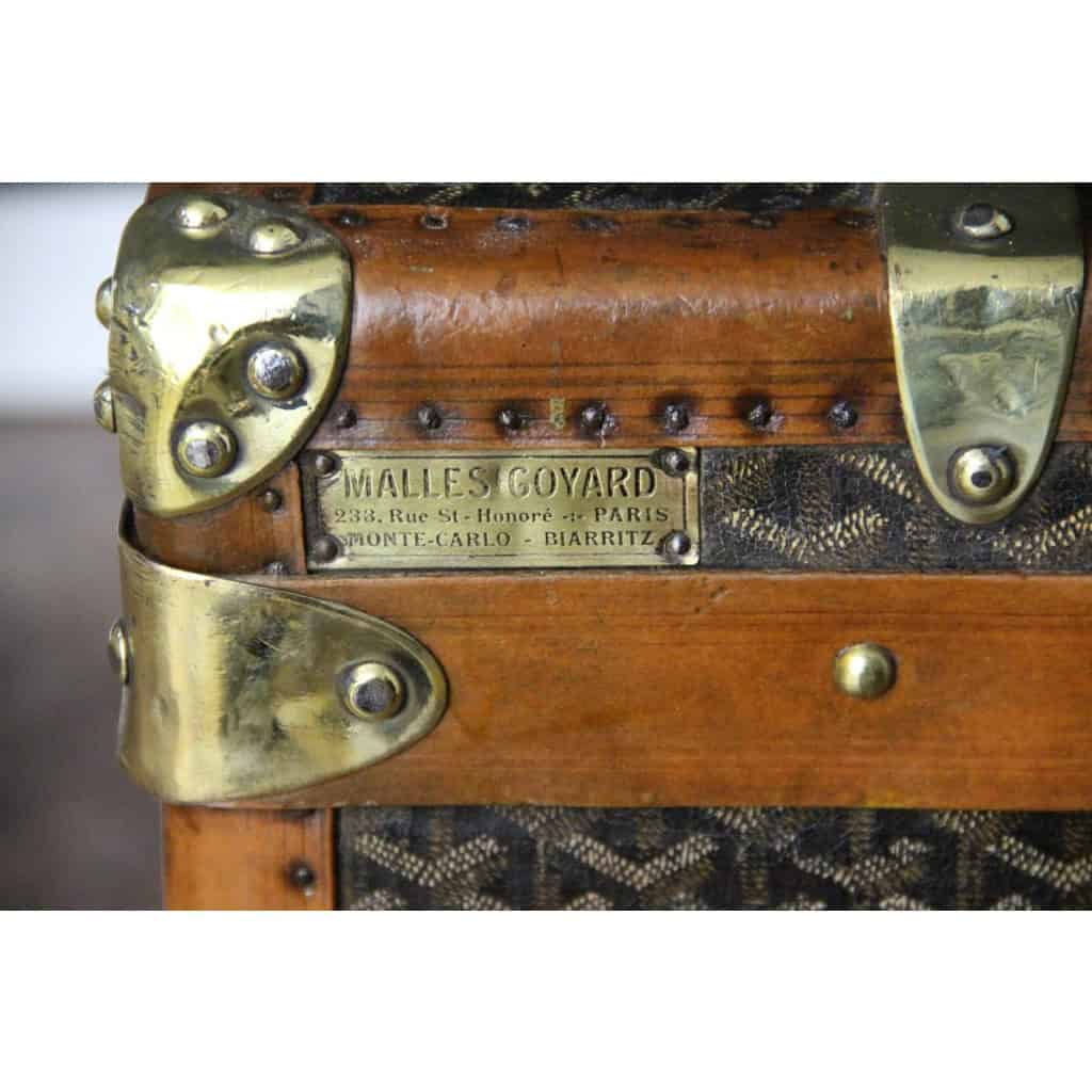 Malle Goyard 100 cm des années 1920’s en toile a chevrons 10