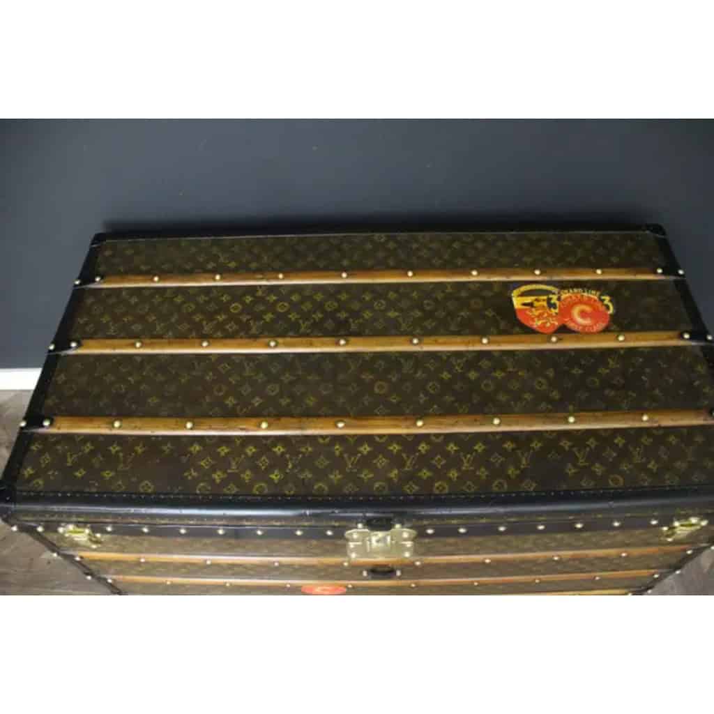 Malle Louis Vuitton ancienne courrier en toile monogram 110 cm 14 Malle Louis Vuitton ancienne courrier en toile monogram 110 cm 14