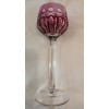 Un grand verre roemer rouge rubis signé Saint Louis 6