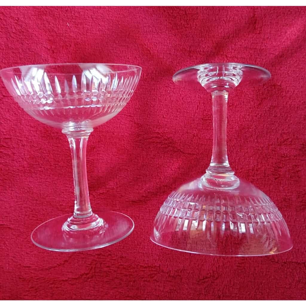 10 coupes à champagne Baccarat Modèle Nancy 7