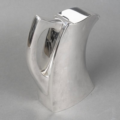 Pierre CARDIN Verseuse couverte en argent massif – Circa 1970