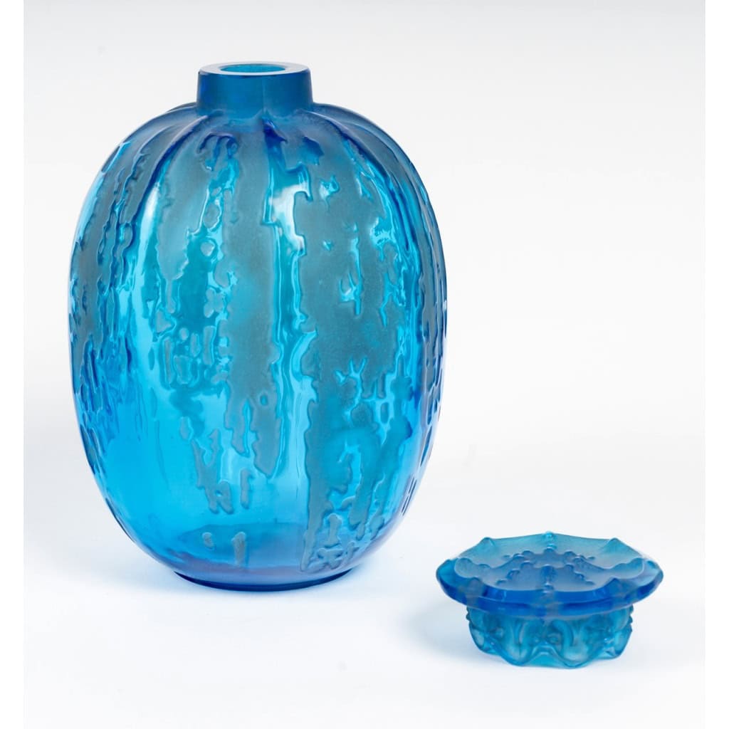 1912 René Lalique – Vase Fontaines Verre Bleu Electrique Patiné Gris 5
