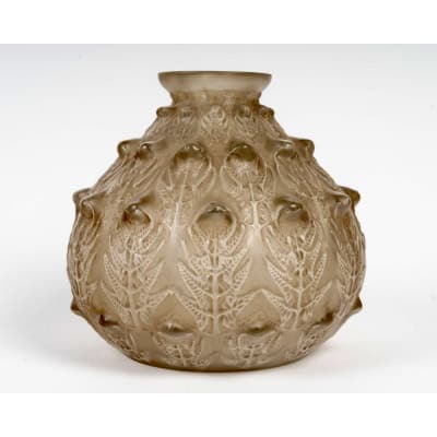 1912 René Lalique – Vase Fougères Verre Blanc Patiné Sépia 1912 René Lalique – Vase Fougères Verre Blanc Patiné Sépia