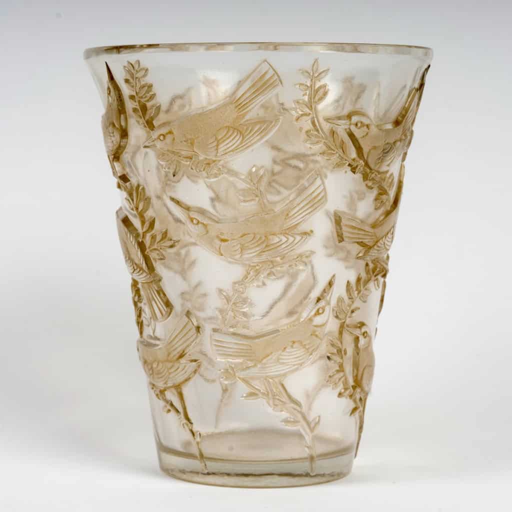 1938 René Lalique – Vase Grives Verre Blanc Patiné Sépia 3