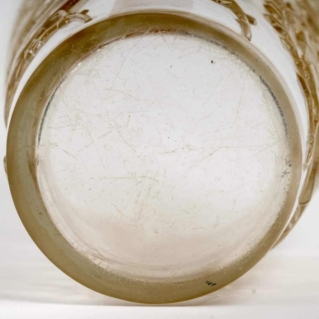 1938 René Lalique – Vase Grives Verre Blanc Patiné Sépia 9