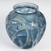 1912 René Lalique – Vase Sauterelles Verre Blanc Patiné Bleu et Vert 12