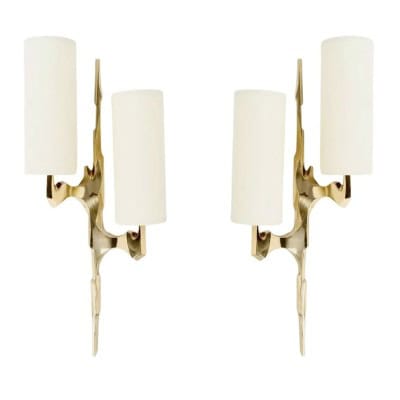 1950 Paire d’appliques en bronze et opaline de la Maison Arlus. 1950 Paire d’appliques en bronze et opaline de la Maison Arlus.