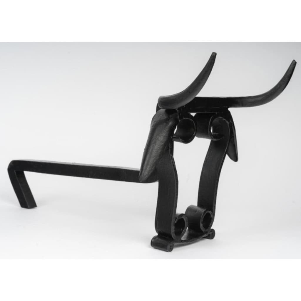1950 Paire rare de chenets en fer forgé en forme de tête de taureau, ateliers de Vallauris 8 1950 Paire rare de chenets en fer forgé en forme de tête de taureau, ateliers de Vallauris 8