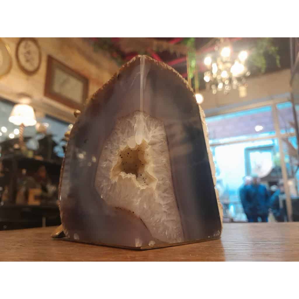 Morceau de géode d’agate polie et Corail en bronze doré 10