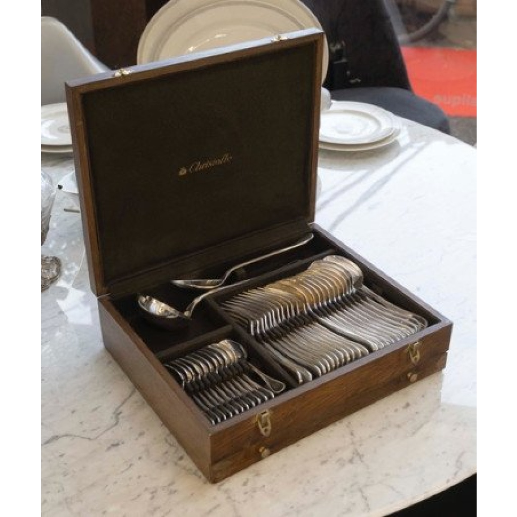 Christofle ménagère Perles pour 12 personnes (62 pièces) en métal argenté dans son coffre 14